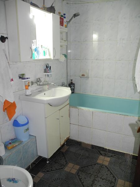 Berceni, Aparatori, 2 min. metrou, facultate, patinoar, parcare ADP.