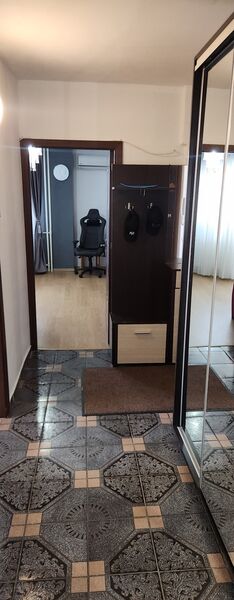 Berceni, Aparatori, 2 min. metrou, facultate, patinoar, parcare ADP.