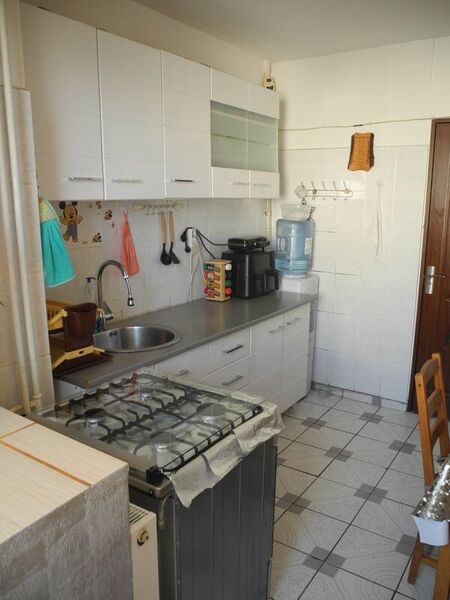 Berceni, Aparatori, 2 min. metrou, facultate, patinoar, parcare ADP.